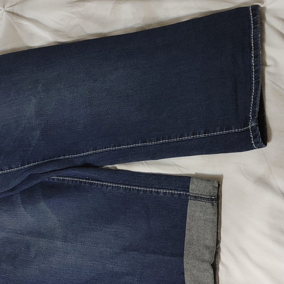 Lane Bryant capri Genius fit jeans size 16. - Picture 3 of 14